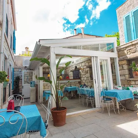 Hotel Mastik Koyici Çeşme